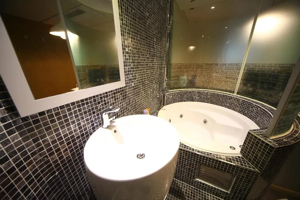 Baron De Paris Motel Seoul 2*,