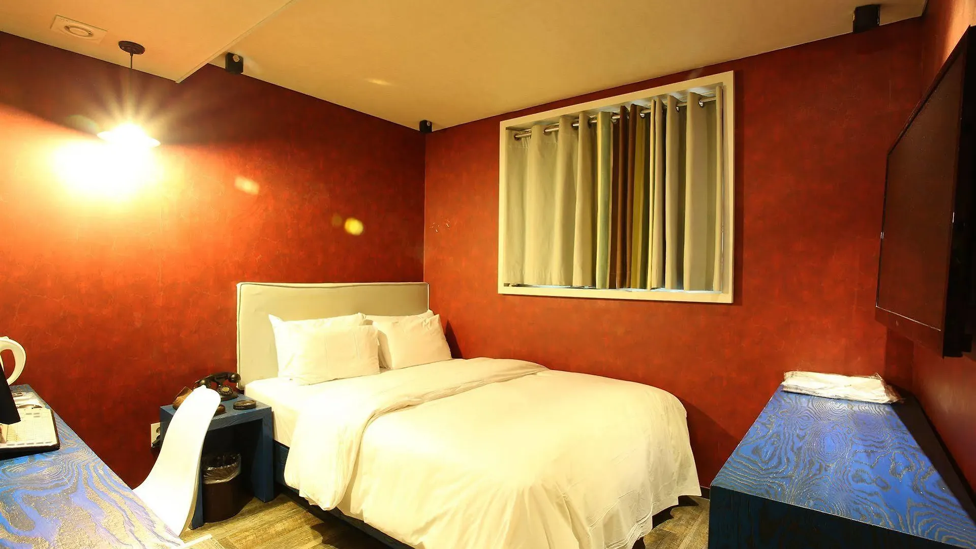 **  Baron De Paris Motel Seoul South Korea